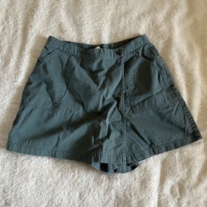 Greenish Blue Cargo Skort. Size 8/10. M/L